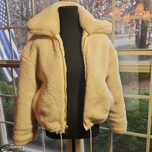 Universal Thread Ivory Colored Sherpa Jacket Pockets And Collar XS
